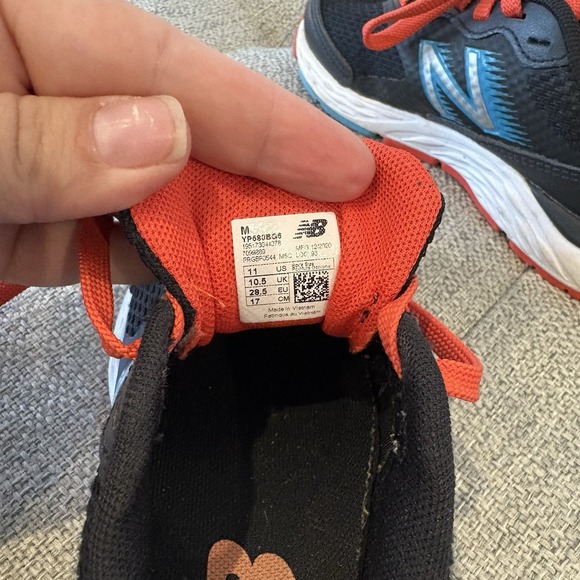 Little Kid Bundle, Set Of Two New Balance Sneakers Sz11 BLUE Black Red - Picture 10 of 11